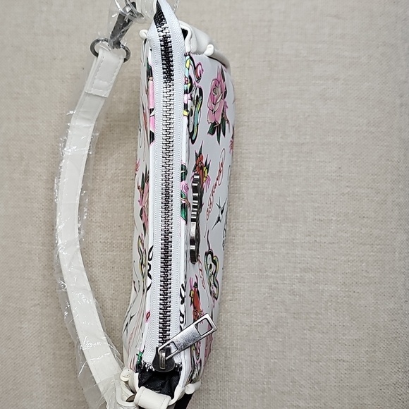 NWT Ed Hardy Tattoo-Styled White Mini Shoulder Bag Skulls, Roses, Hearts - Picture 8 of 11